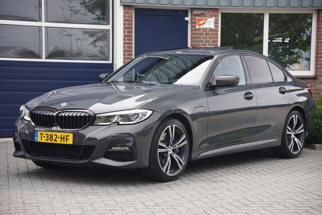 BMW 3-SERIE 330e High Executive M-Sport, Laser, Schuifdak, Memory, 360 Camera