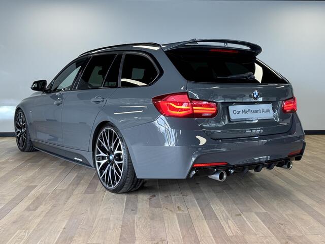 BMW 3-SERIE Touring 330i M-Sport M-PERFORMANCE | PANO | CAMERA