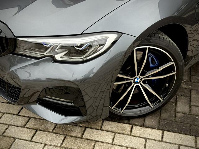 BMW 3-SERIE Touring 330e M-Sport Laser Adapt. Cruise HUD Harman/Kardon Camera 19 inch LM M-Sport Remmen