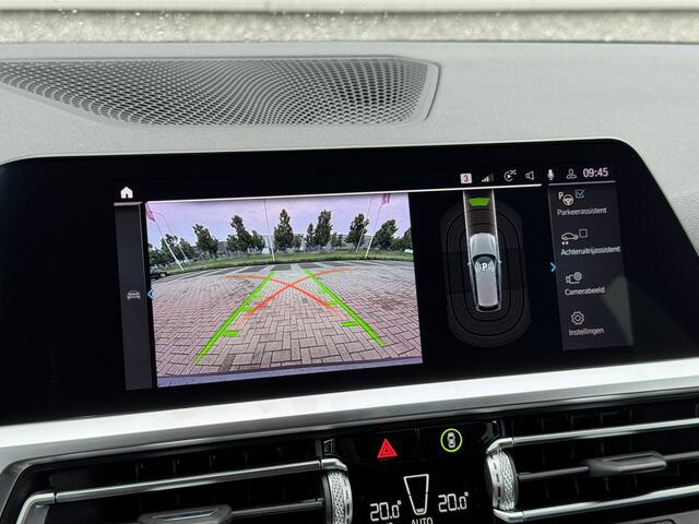 BMW 3-SERIE Touring 330e M-Sport Laser Adapt. Cruise HUD Harman/Kardon Camera 19 inch LM M-Sport Remmen