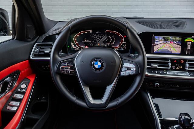 BMW 3-SERIE Touring 330e High Executive Individual