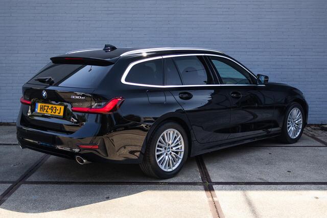 BMW 3-SERIE Touring 330e High Executive Individual