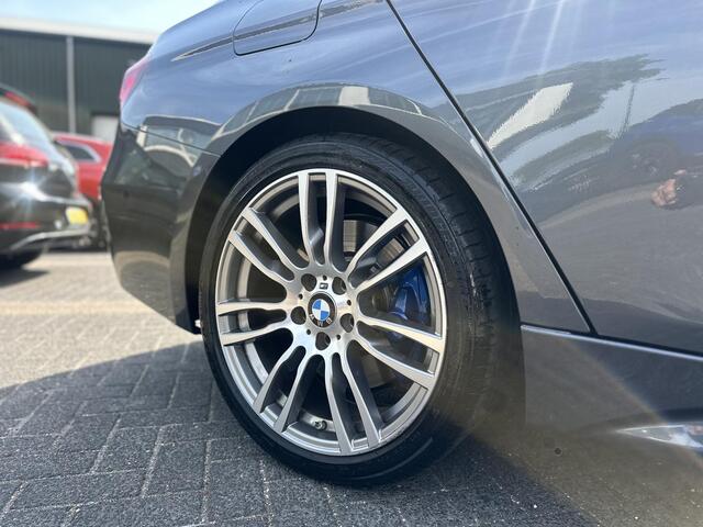 BMW 3-SERIE 320i Edition M Sport Shadow Executive ZEER COMPLEET | UNIEKE KMSTAND! | ORIG. NL | COMPLEET DEALER ONDERHOUDEN | RIJKLAARPIJS INCL. 12mnd BOVAG