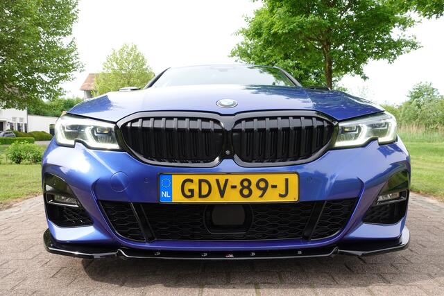 BMW 3-SERIE 330e High Executive | M-Sport | Adaptive Cruise |Schuifdak | Laser koplampen | 360 Camera | H&K | Autopilot | HUD |