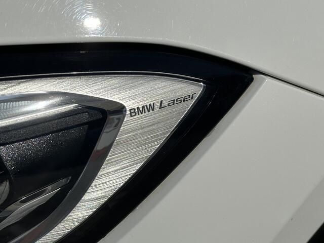 BMW 3-SERIE 330i M sport Schuifdak | Laser | HUD | Harman Kardon | Keyless