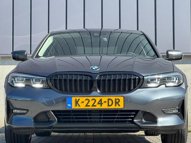 BMW 3-SERIE 320i 184PK Automaat High Executive Camera Apple-Carplay Led