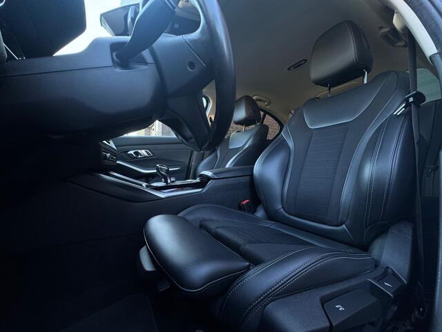 BMW 3-SERIE 320i 184PK Automaat High Executive Camera Apple-Carplay Led