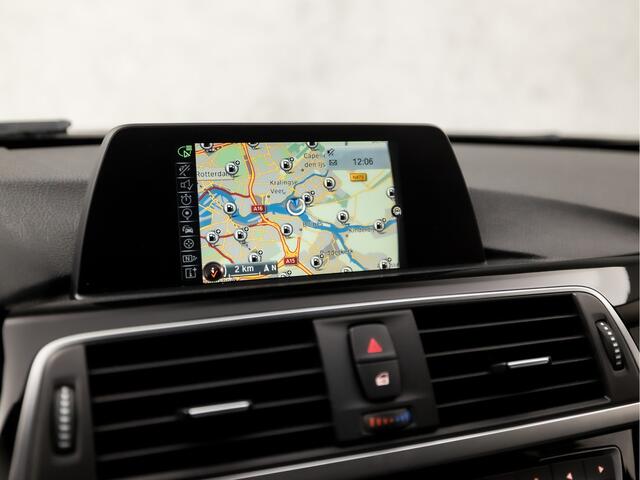 BMW 3-SERIE 318I Sportline Automaat (NAVIGATIE, CLIMATE, LEDER, STOELVERWARMING, SPORTSTOELEN, GETINT GLAS, PARKEERSENSOREN, LED KOPLAMPEN, TREKHAAK, CRUISE, NIEUWSTAAT)