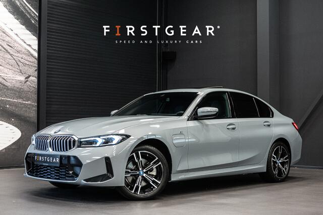 BMW 3-SERIE 330e *M-Sport / Panorama / Head-up Display / Memory / Keyless*