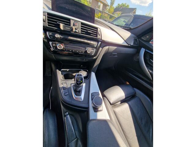 BMW 3-SERIE Touring 335d xDrive High Executive