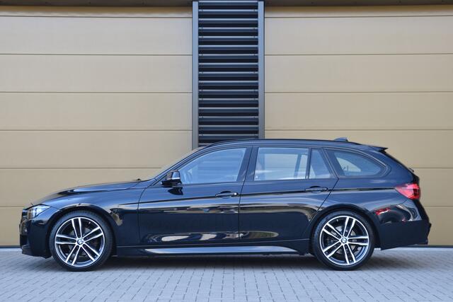 BMW 3-SERIE Touring 320i * M Sportpakket * LED * Panorama dak * Stoelverwarming * Leder *