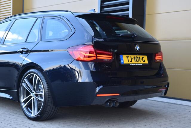 BMW 3-SERIE Touring 320i * M Sportpakket * LED * Panorama dak * Stoelverwarming * Leder *