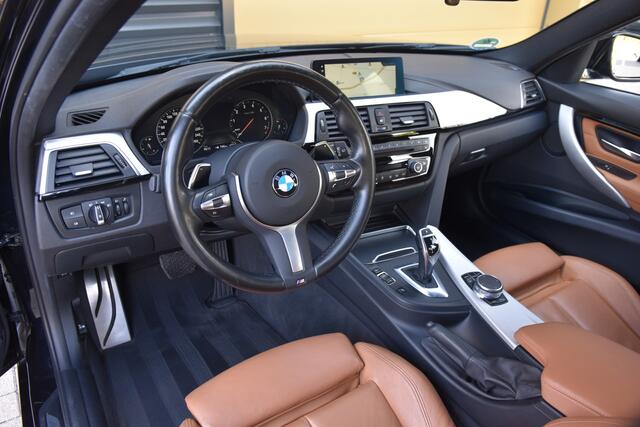 BMW 3-SERIE Touring 320i * M Sportpakket * LED * Panorama dak * Stoelverwarming * Leder *
