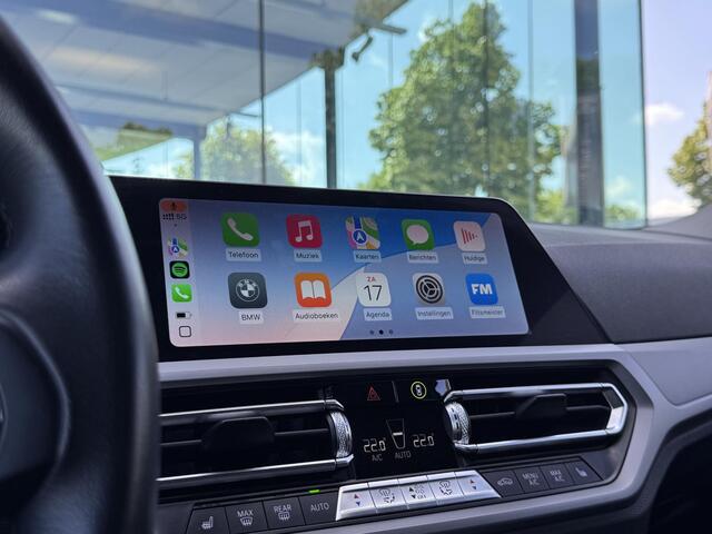 BMW 3-SERIE Touring 330e xDrive Business Edition Plus M Sport | Draadloze Telefoonlader | Dealer Onderhouden