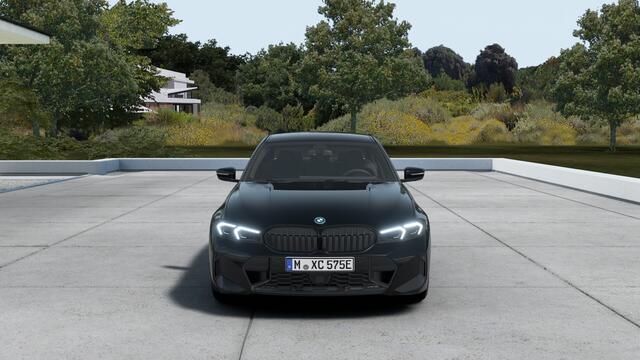 BMW 3-SERIE 330e M Sport Automaat / Sportstoelen / Achteruitrijcamera / Adaptieve LED / Comfort Access / Active Cruise Control / Stuurverwarming