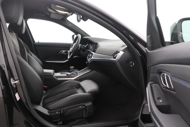 BMW 3-SERIE 330e M-Sport | ACC | Elek. Achterklep | Stoelverwarming | PDC V+A | Stoelverlengers