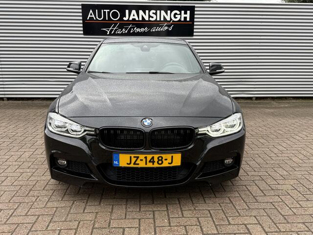 BMW 3-SERIE 330e Hybride!! | Stoelverwarming | Camera | PDC V+A | Clima | Cruise | Head-Up Display RIJKLAARPRIJS INCL 12 MAANDEN GARANTIE EN BEURT