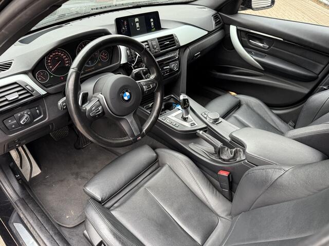 BMW 3-SERIE 330e Hybride!! | Stoelverwarming | Camera | PDC V+A | Clima | Cruise | Head-Up Display RIJKLAARPRIJS INCL 12 MAANDEN GARANTIE EN BEURT