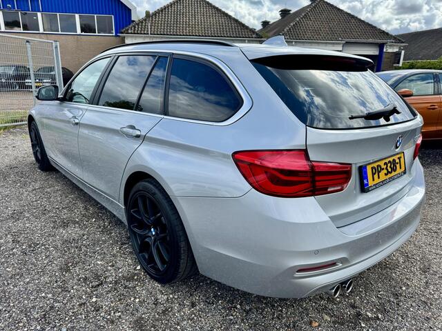 BMW 3-SERIE Touring 320i Corporate Lease Executive