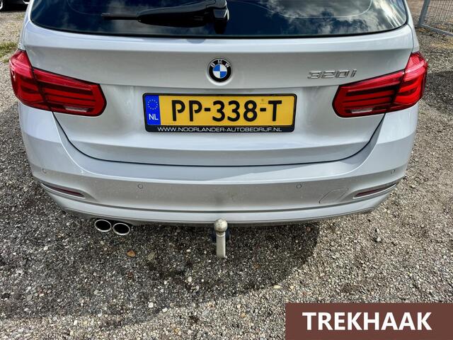 BMW 3-SERIE Touring 320i Corporate Lease Executive