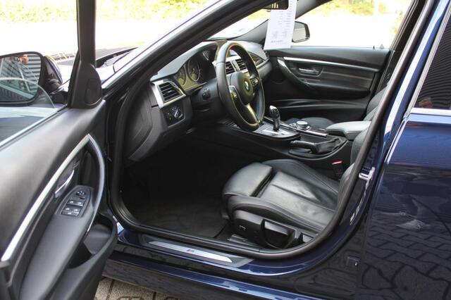BMW 3-SERIE 3-Serie Touring 318i M-Pakket High Executive Uitv. AUTOMAAT
