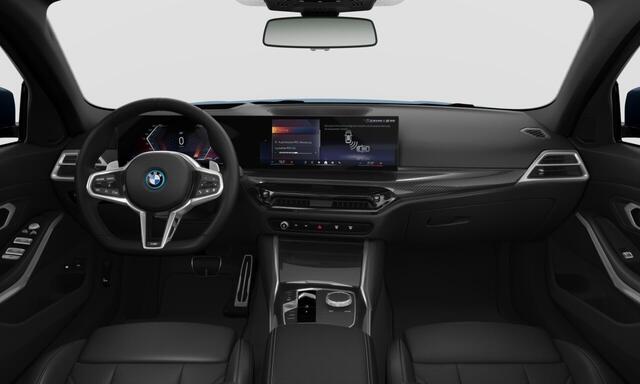 BMW 3-SERIE 330e M Sport Pro | 19 inch | Innovation | Trekhaak | schuif/kantel dak | Hifi | Adaptief LED | Headup | 360 camera