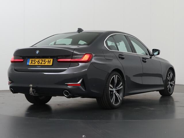 BMW 3-SERIE 330i High Executive Edition | Lederen Bekleding | Trekhaak | Elektrisch verstelb. bestuurdersstoel met geheugen | Stoel/Stuurwielverwarming | Cruise Control Adaptief | Parkeercamera