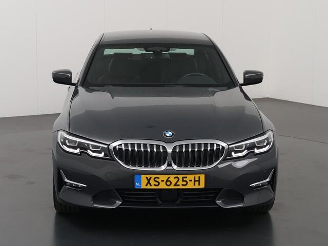 BMW 3-SERIE 330i High Executive Edition | Lederen Bekleding | Trekhaak | Elektrisch verstelb. bestuurdersstoel met geheugen | Stoel/Stuurwielverwarming | Cruise Control Adaptief | Parkeercamera