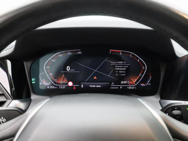 BMW 3-SERIE 320i Automaat High Executive | NAVI | STOELVERWARMING