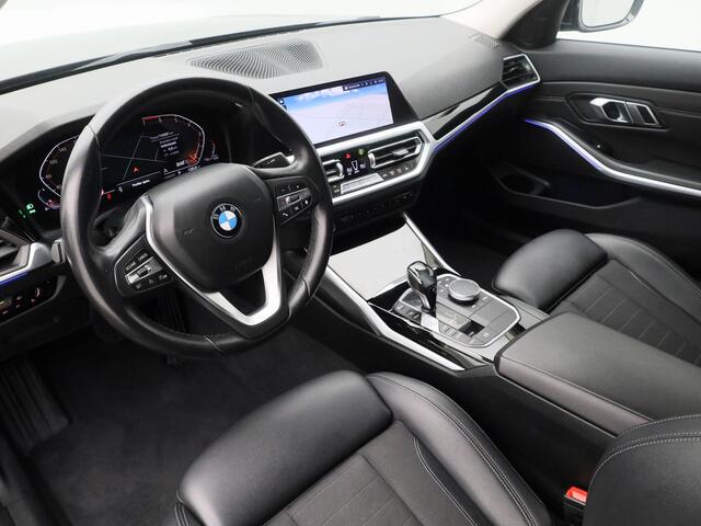 BMW 3-SERIE 320i Automaat High Executive | NAVI | STOELVERWARMING