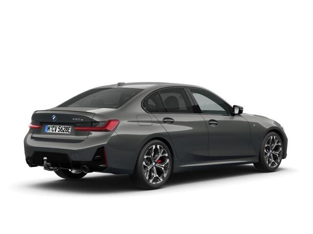 BMW 3-SERIE 330e M Sport Package Pro | Innovation Pack | Comfort Pack
