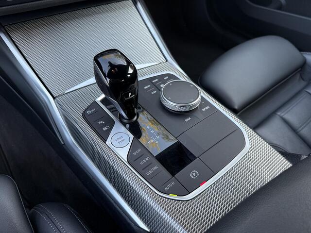 BMW 3-SERIE 320e M-Sport Business Plus Edition Shadow Line | Stoel verwarming | Parkeer sensoren Voor & Achter |