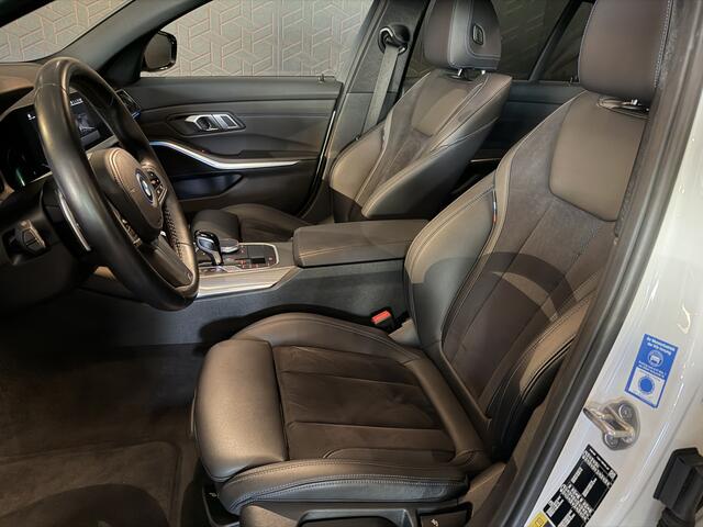 BMW 3-SERIE Touring 320e Business Edition Plus | M-Pakket | M-performance pakket | 19 inch|