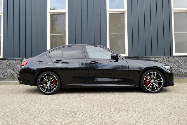 BMW 3-SERIE 320e M-Sport Rijklaarprijs-Garantie Navigatie Leder Interieur Laserlicht Camera 19 Inch