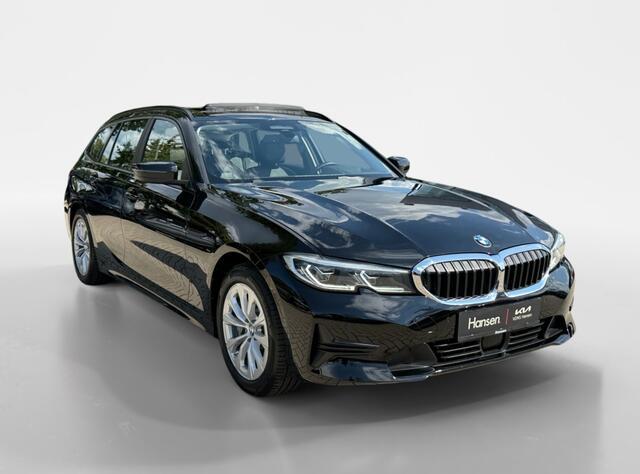 BMW 3-SERIE 330e High Executive I Panoramadak I Leder I Head-up