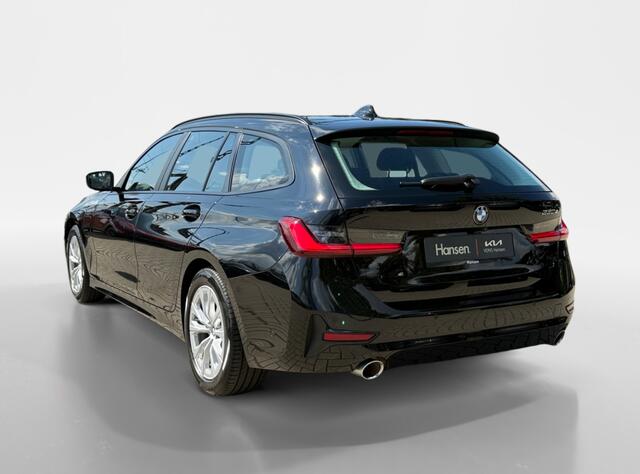 BMW 3-SERIE 330e High Executive I Panoramadak I Leder I Head-up