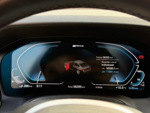 BMW 3-SERIE 320E M-Sport Panodak 19 Inch Keyless