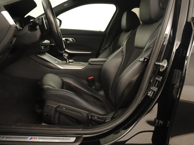 BMW 3-SERIE 318i M Sport | Sportstoelen | Half leder | Carplay | Navigatie | Camera | Parkeerhulp | Climate control | Cruise control