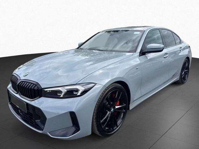 BMW 3-SERIE 330iA M-SPORT Pro ** LED, LC Prof, SCHUIF/KANTEL, ACC, 19-inch LMV, HuD, H&K Sound ** ¤ 22.500,= onder NP - 1e EIG - UNFALLFREI ** ** INFORMEER OOK NAAR ONZE AANTREKKELIJKE FINANCIAL-LEASE TARIEVEN **