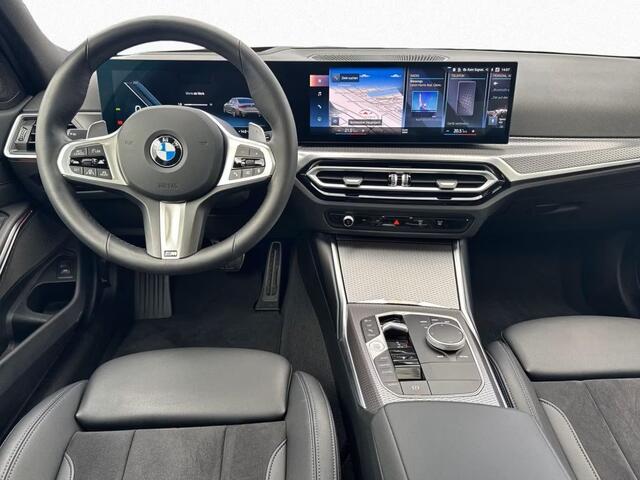BMW 3-SERIE 330iA M-SPORT Pro ** LED, LC Prof, SCHUIF/KANTEL, ACC, 19-inch LMV, HuD, H&K Sound ** ¤ 22.500,= onder NP - 1e EIG - UNFALLFREI ** ** INFORMEER OOK NAAR ONZE AANTREKKELIJKE FINANCIAL-LEASE TARIEVEN **