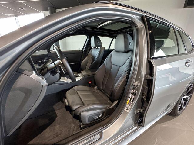 BMW 3-SERIE Touring 330e xDrive | M Sport | Harman Kardon | Glazen Panoramadak | Head-up Display |