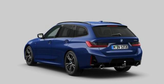 BMW 3-SERIE Touring 330e M Sport - Trekhaak - Panoramadak - Elektrisch verstelbare/verwarmde stoelen - Parking/Driving Assistant - Harman Kardon - Getinte ruiten - Comfort Access - Ambiance verlichting -