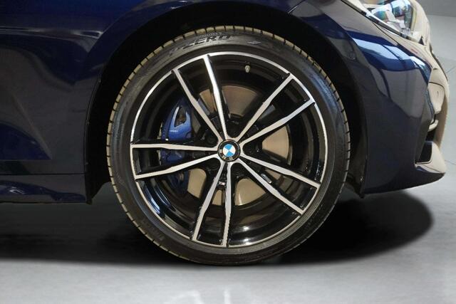 BMW 3-SERIE 330e eDrive Edition | M-Sport | Harman Kardon | HUD | Pano