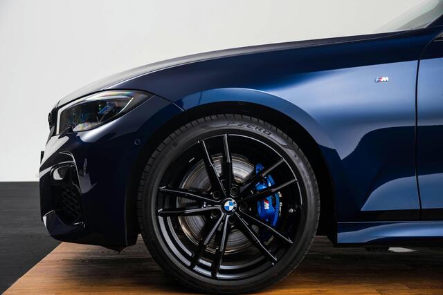 BMW 3-SERIE Touring M340d xDrive Business Edition Plus Trekhaak - Panoramadak - Elektrischverstelbare stoelen - Stoelverwarming voor/achter - Getinte/geluiddempende ruiten - Head up - Active Cruise Control -