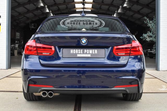 BMW 3-SERIE 330e *NAP | Automaat | 19" | Cruise | Clima | Navi | Leder | Stoelverwarming | Parkeersensoren*