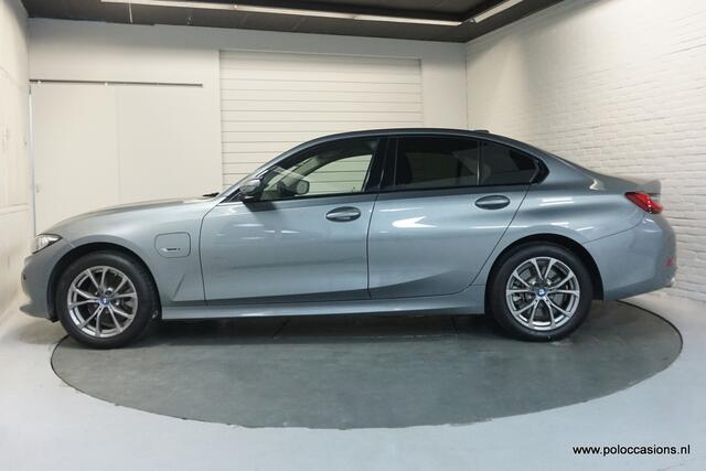 BMW 3-SERIE 320e Facelift | Carplay | Live Cockpit | Widescreen | Dealerauto
