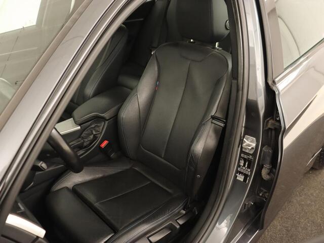 BMW 3-SERIE Touring 318i Centennial High Executive