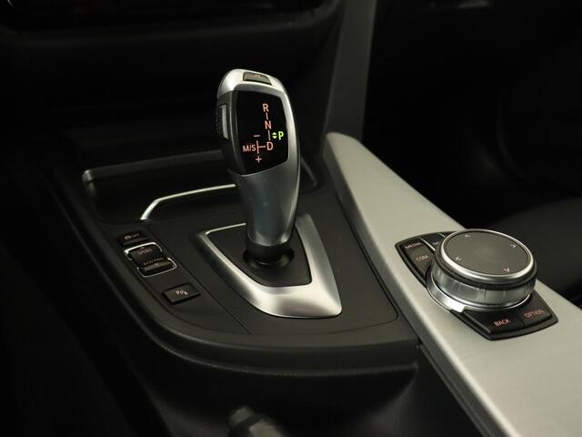 BMW 3-SERIE Touring 318i Centennial High Executive