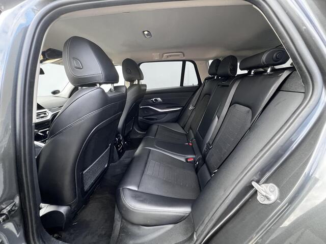 BMW 3-SERIE Touring 330e Business Edition Plus / Dealer onderhouden / Trekhaak elektrisch uitklapbaar 1.500 kg / Navigatie / Apple Carplay Android / Stuur- en stoelverwarming / Elektrische klep /