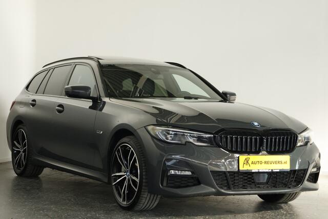 BMW 3-SERIE Touring 330e xDrive M-Sport Panorama / Opendak / ACC / Cam / Carbon / CarPlay